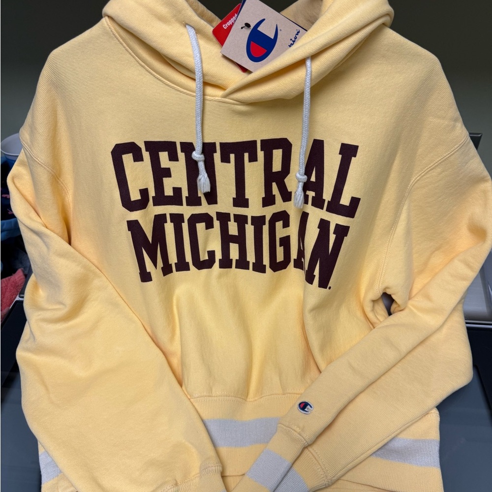 Women’s Central Michigan sweatshirt champion brand